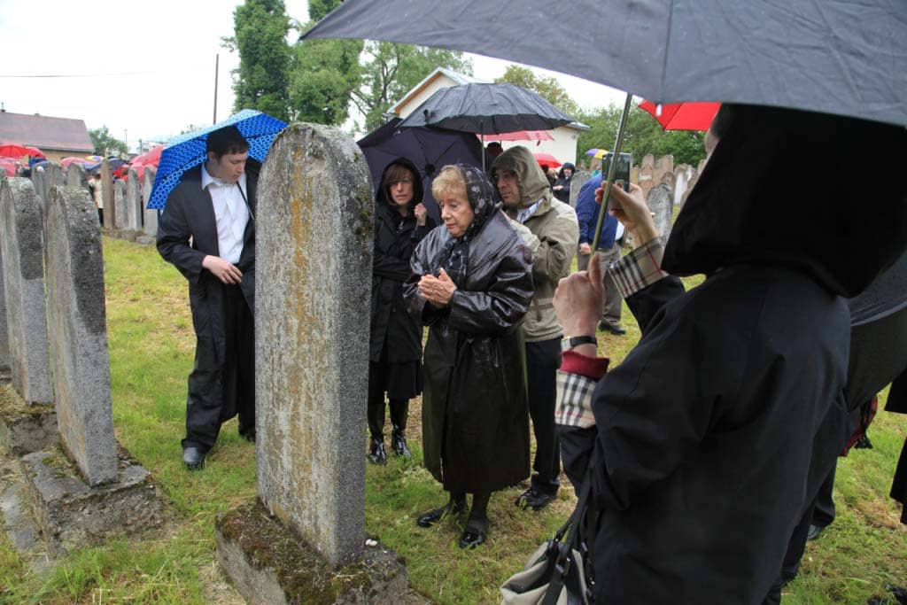 Saying Kadish in the Jewish Cemetery during May 2012 Gathering