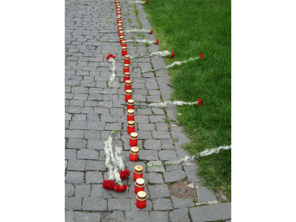 Candles were lit in memory of the Holocaust victims