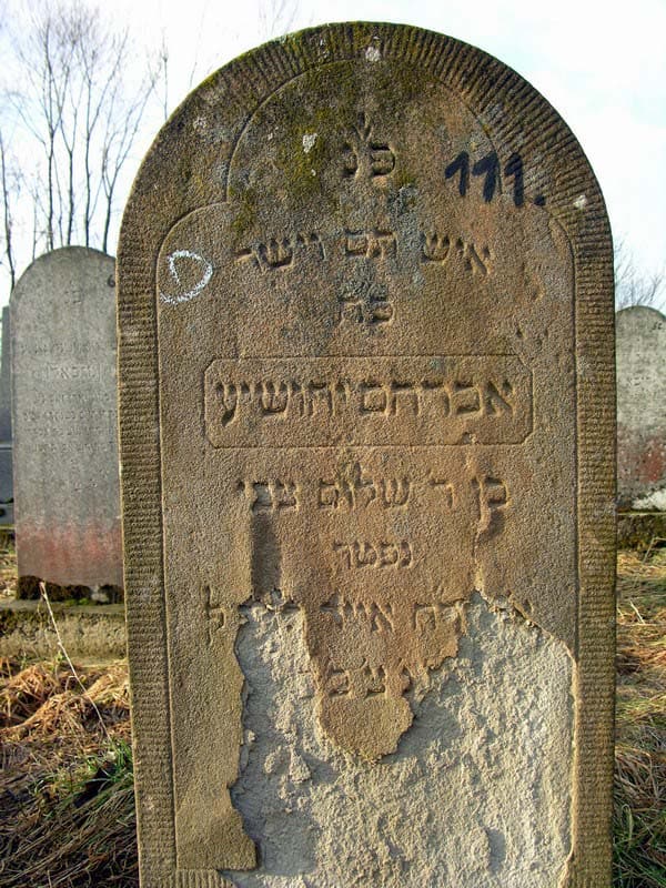Grave 111