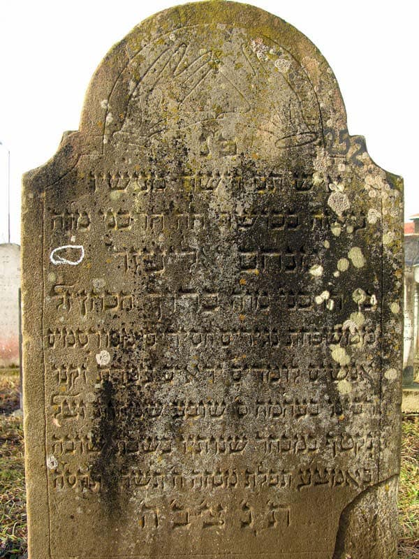 Grave 252