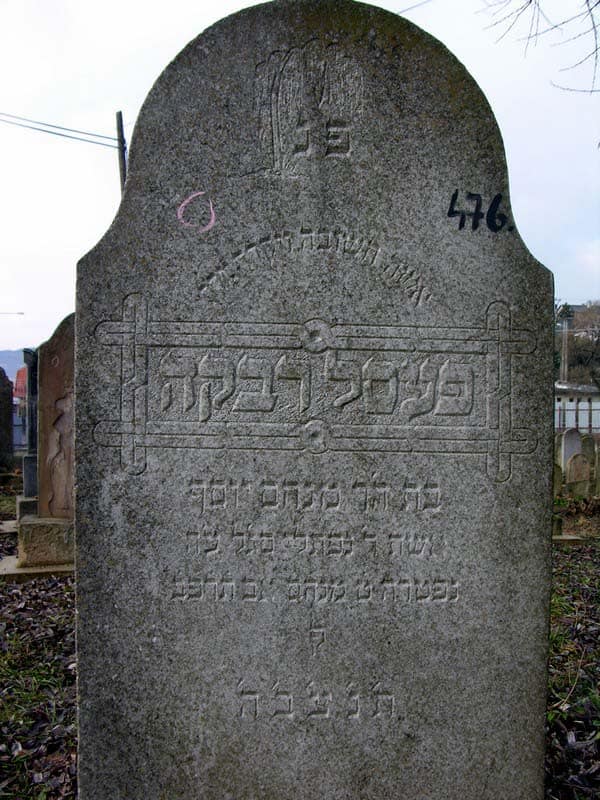 Grave 476