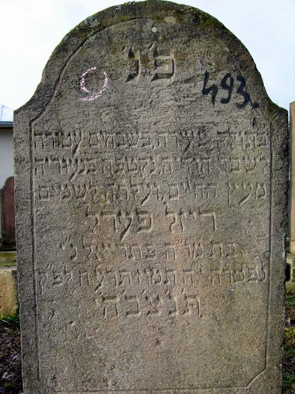 Grave 493