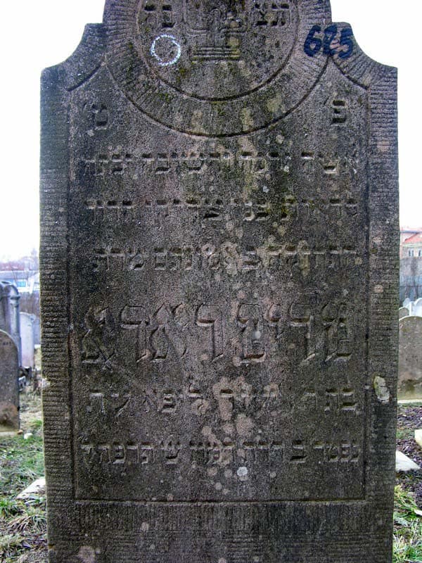 Grave 625