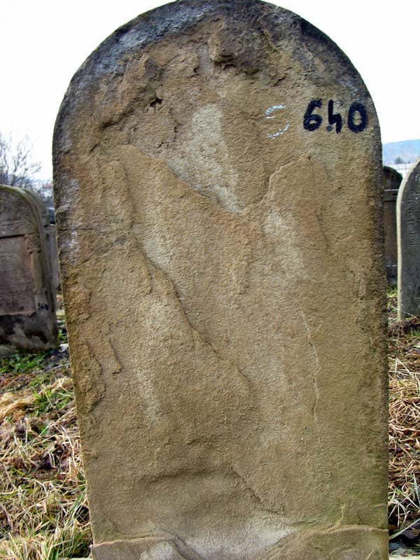 Grave 640