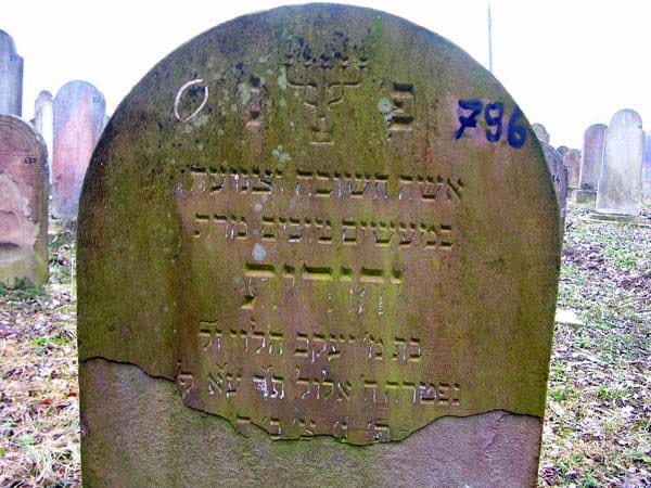 Grave 796
