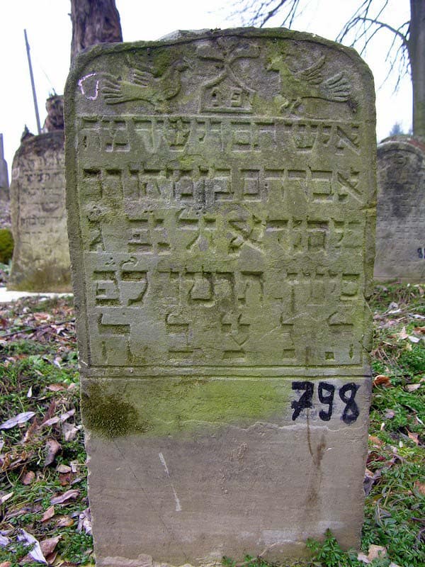 Grave 798