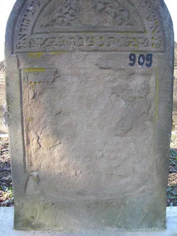 Grave 909