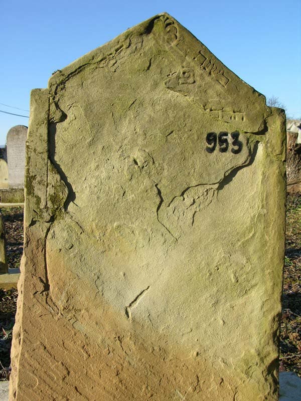 Grave 953