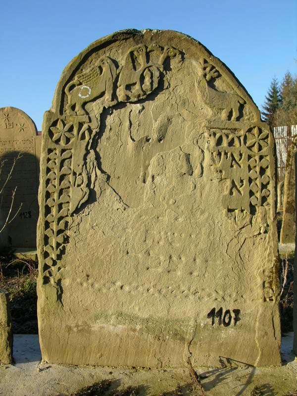 Grave 1107