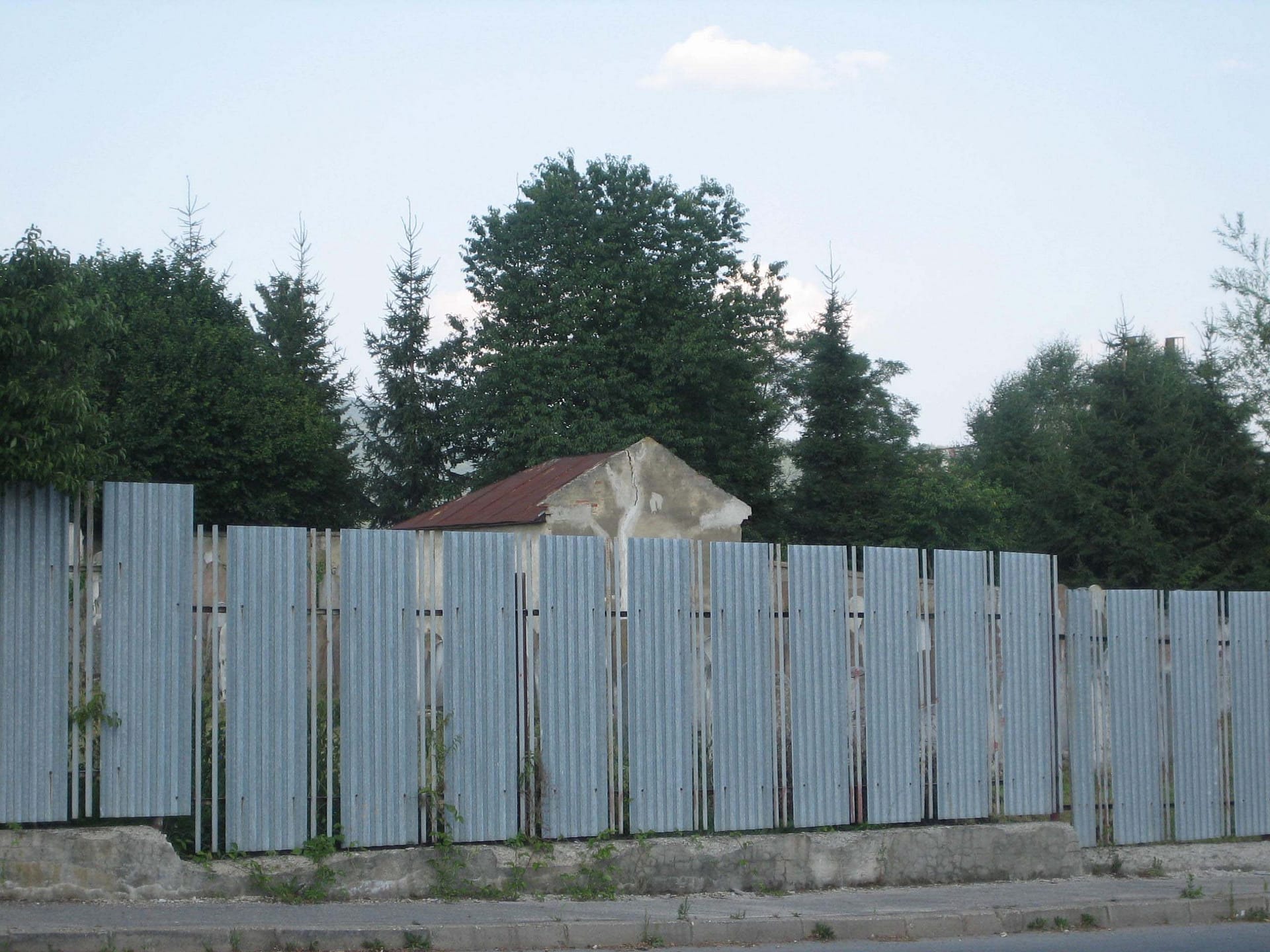 2006 - old fence surrounding the Jewish Cemetery