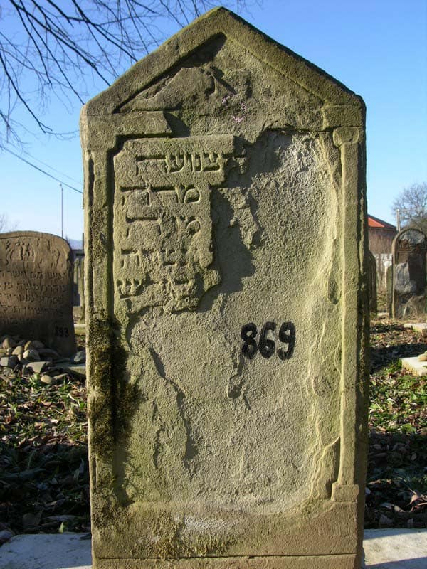 Grave 869