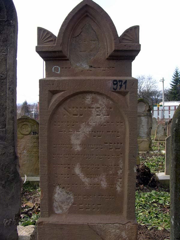 Grave 971