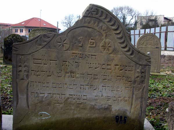 Grave 985