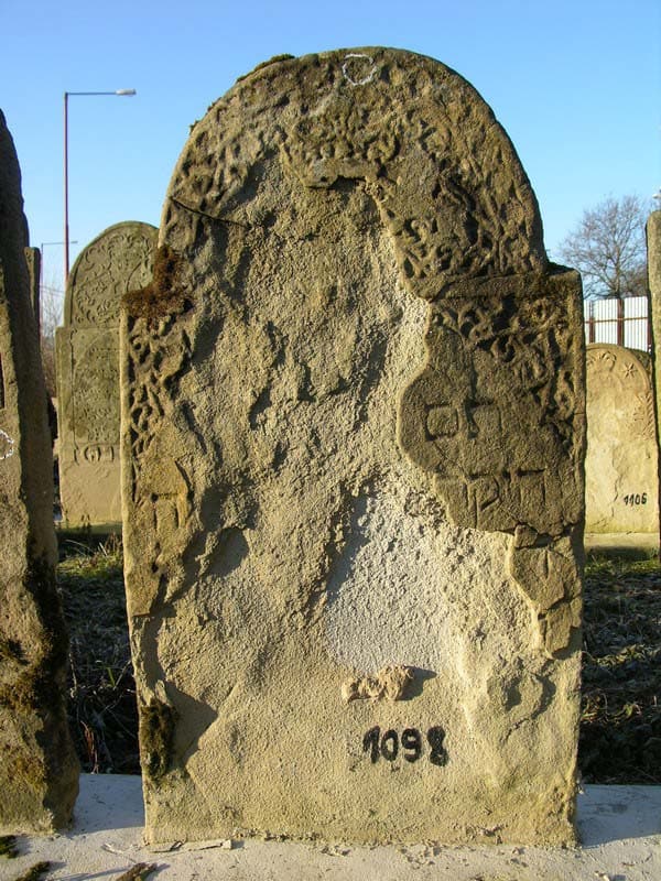 Grave 1098